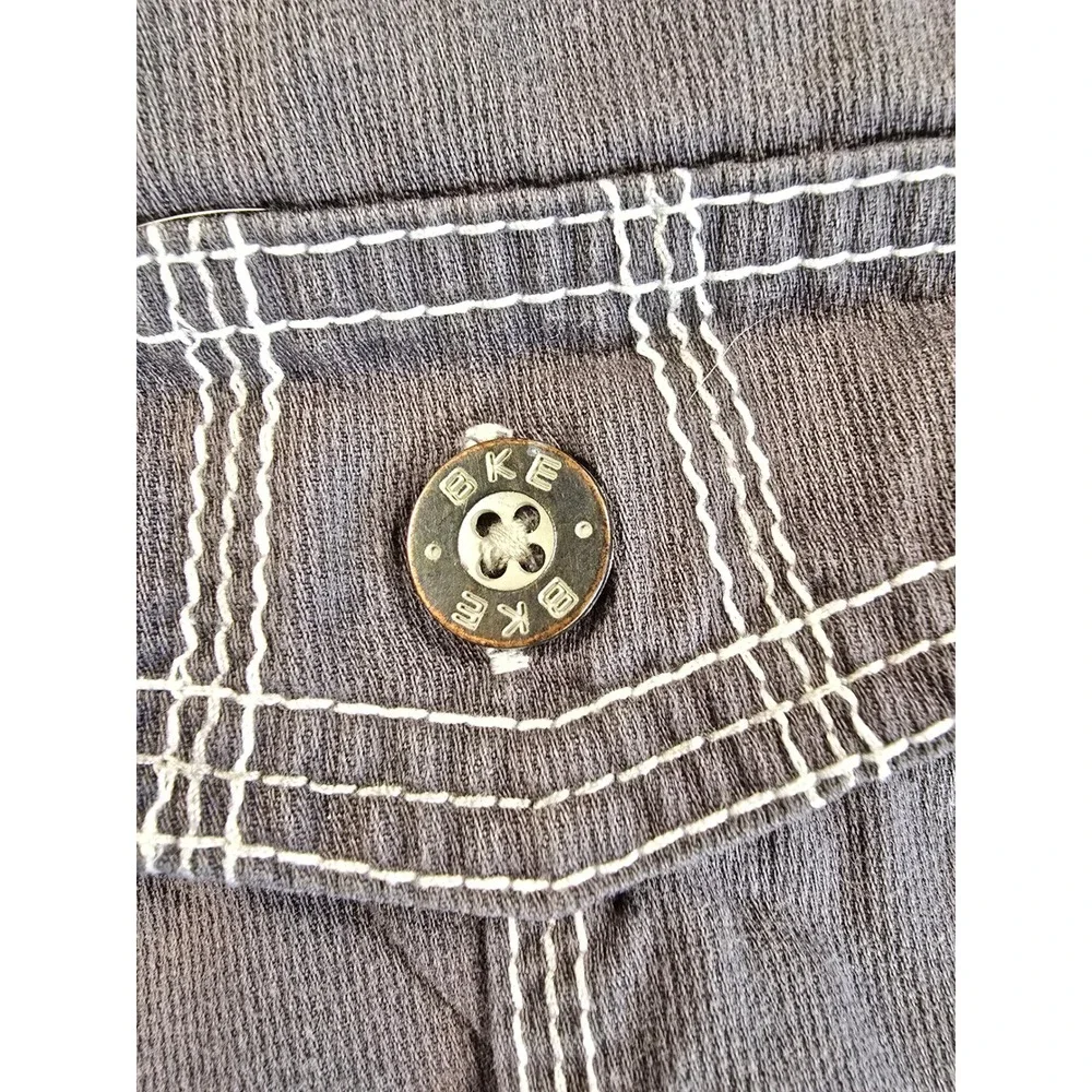 BKE Chase Standard Fit Cargo Shorts Mens 32 Gray Contrast Stitch Utility Y2K